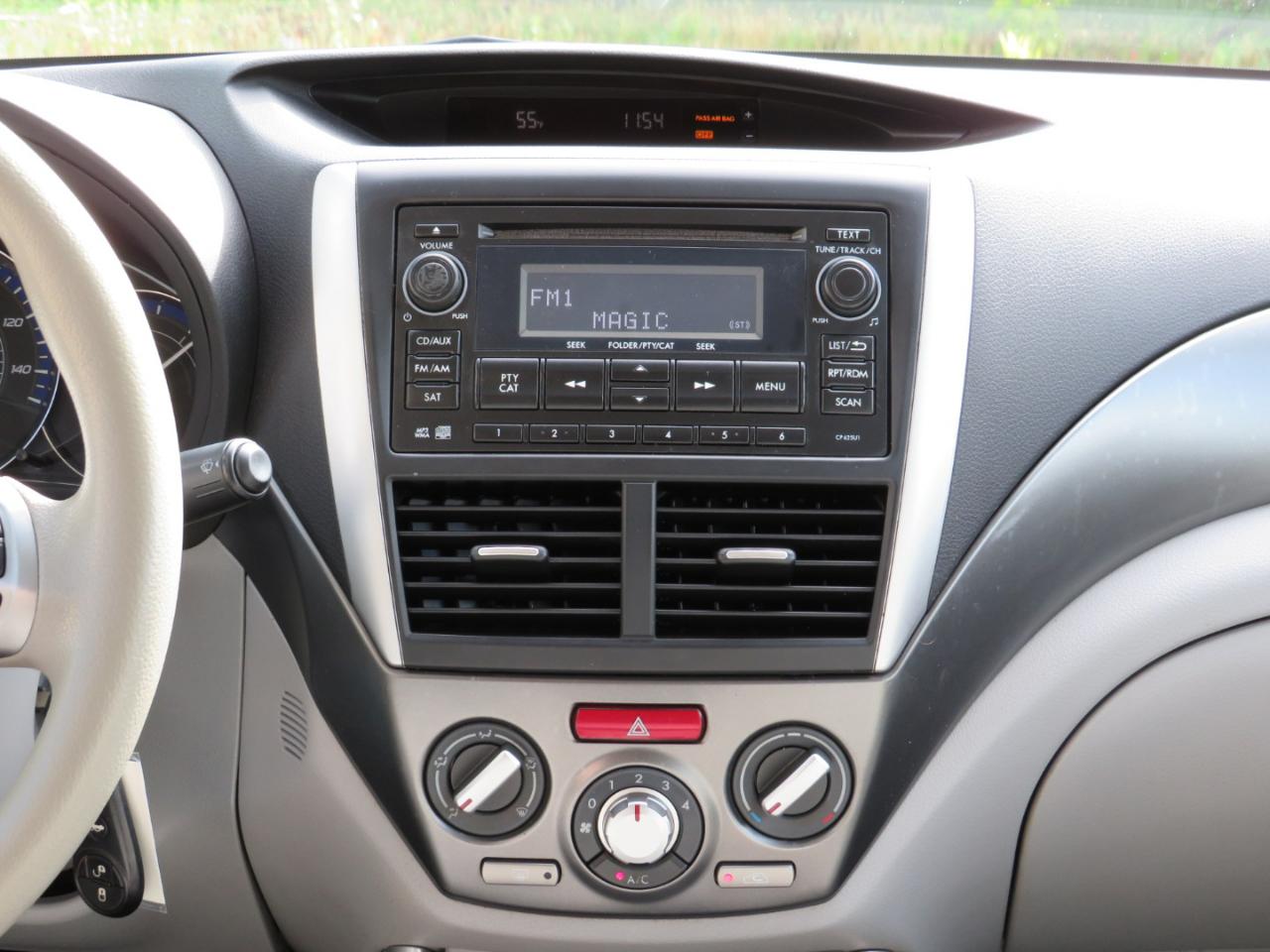 Subaru Forester 2.5X Premium 2012