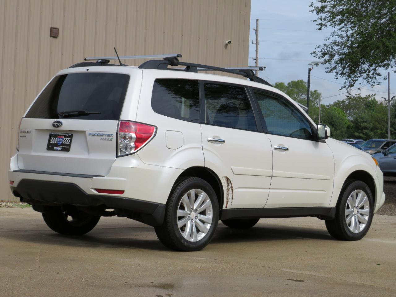 Subaru Forester 2.5X Premium 2012