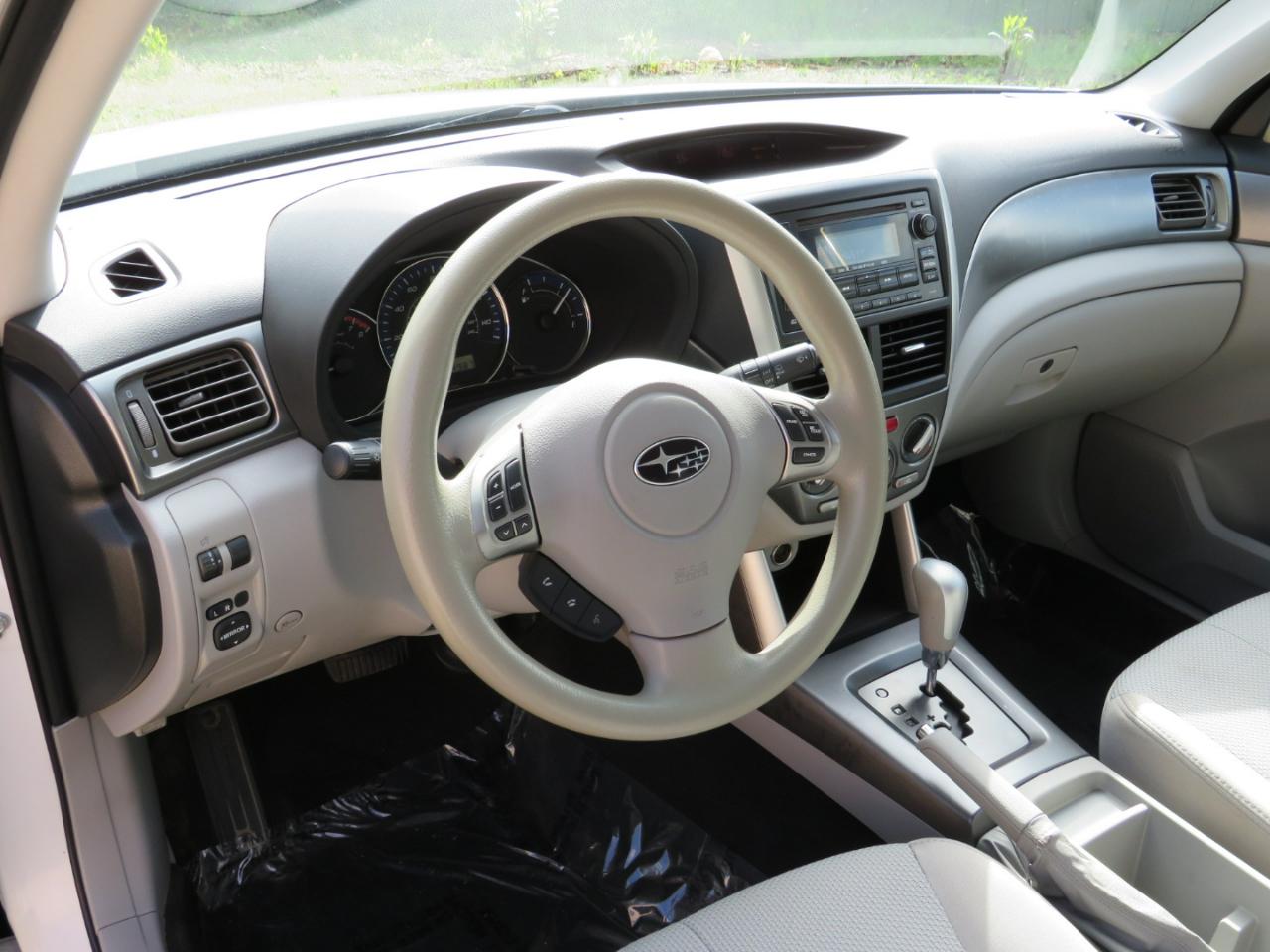 Subaru Forester 2.5X Premium 2012