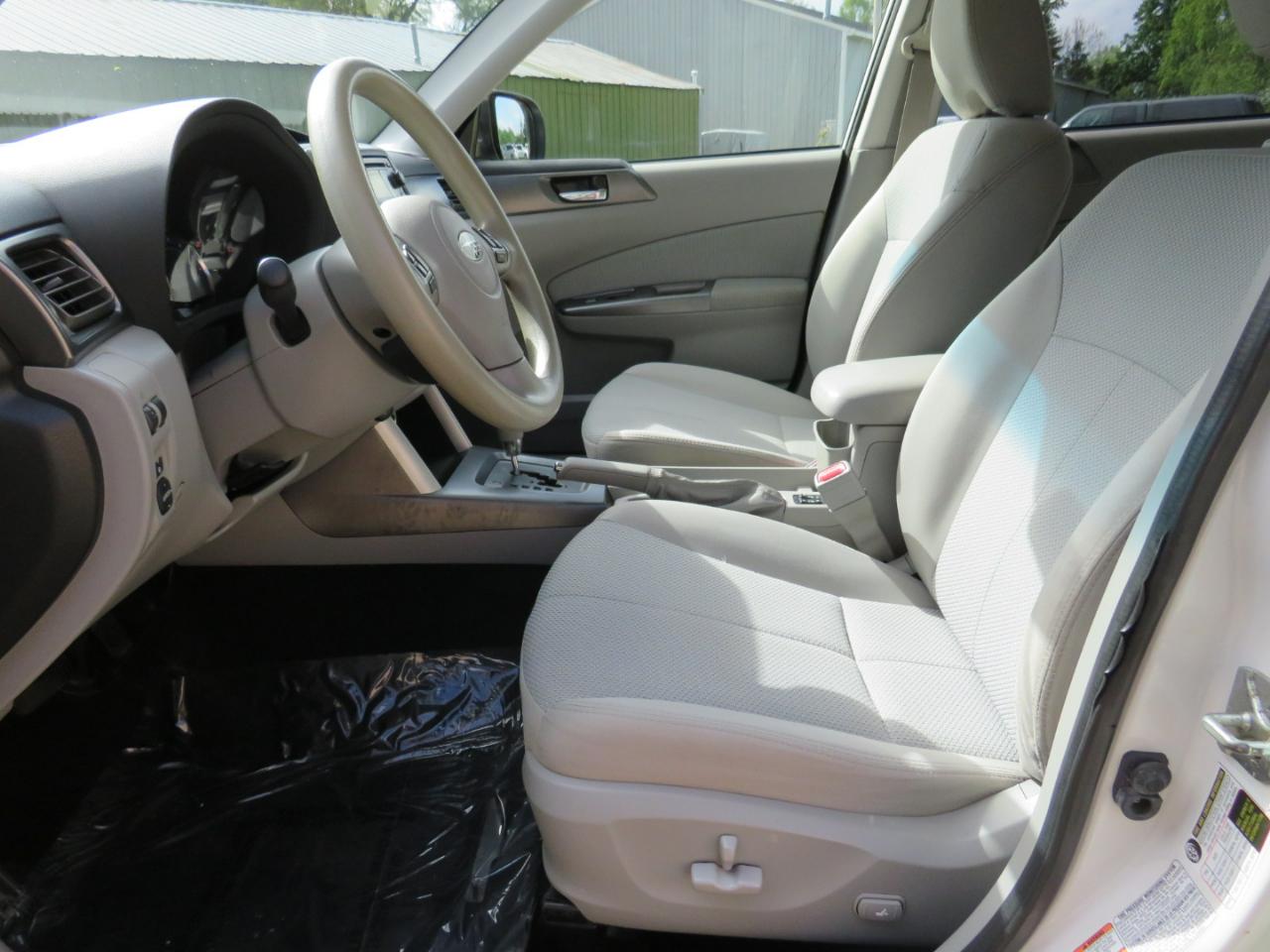 Subaru Forester 2.5X Premium 2012