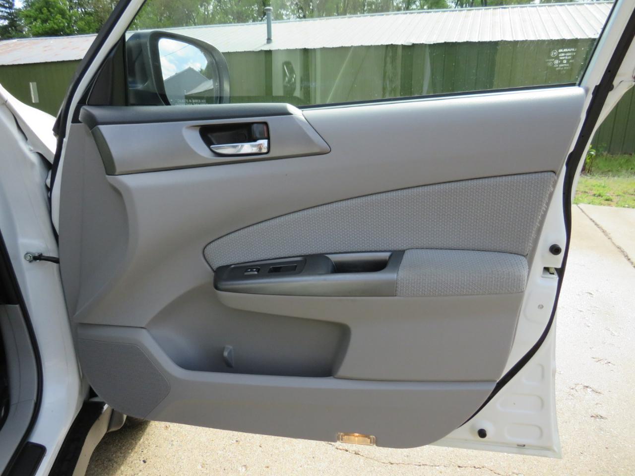 Subaru Forester 2.5X Premium 2012