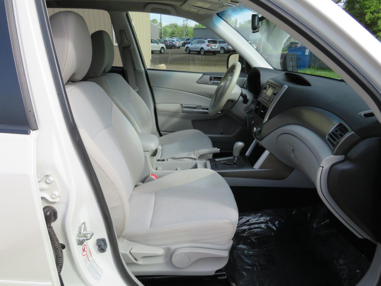 Subaru Forester 2.5X Premium 2012