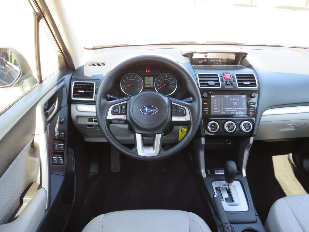 Subaru Forester 2.5i Premium PZEV CVT 2017