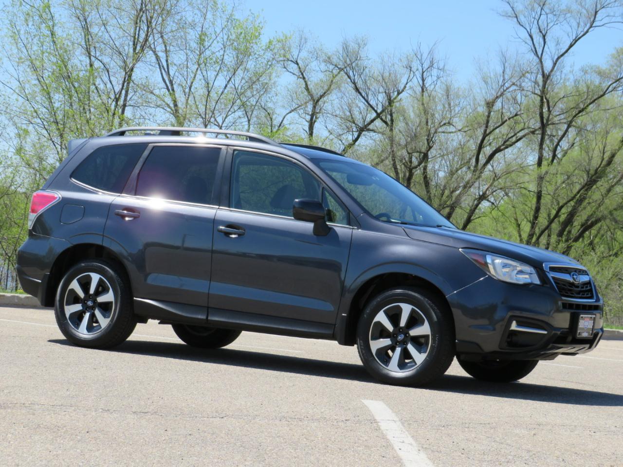 Subaru Forester 2.5i Premium PZEV CVT 2017