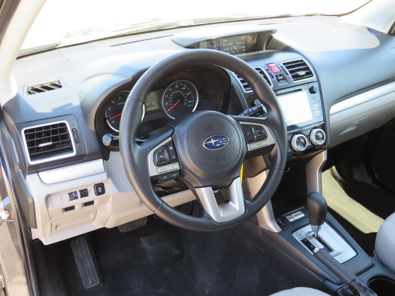 Subaru Forester 2.5i Premium PZEV CVT 2017