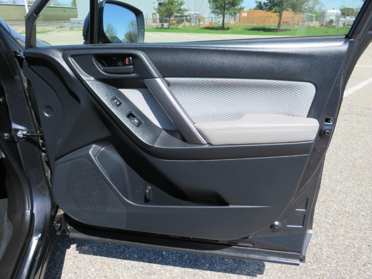 Subaru Forester 2.5i Premium PZEV CVT 2017