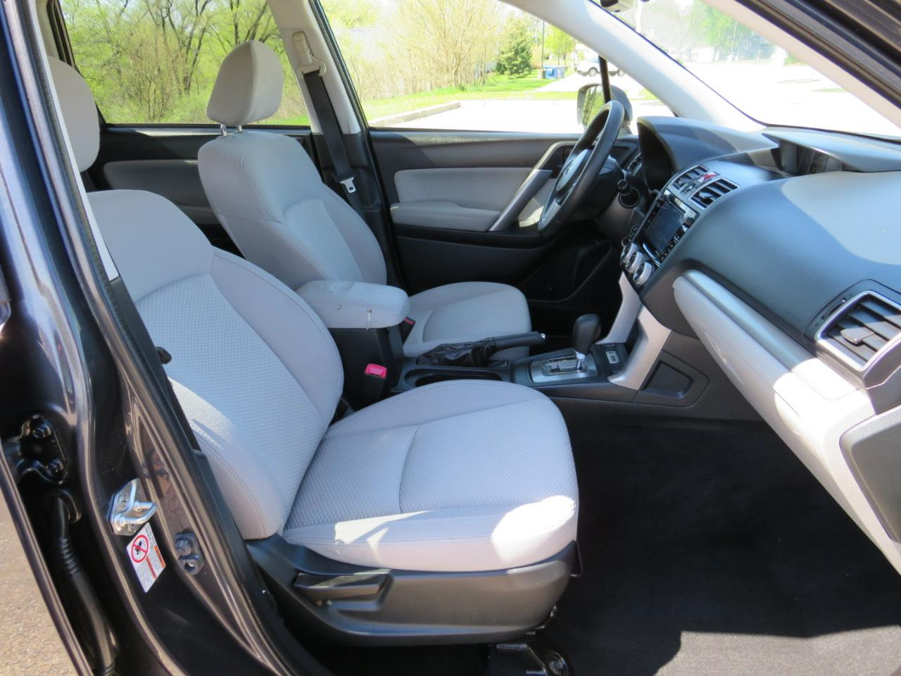 Subaru Forester 2.5i Premium PZEV CVT 2017