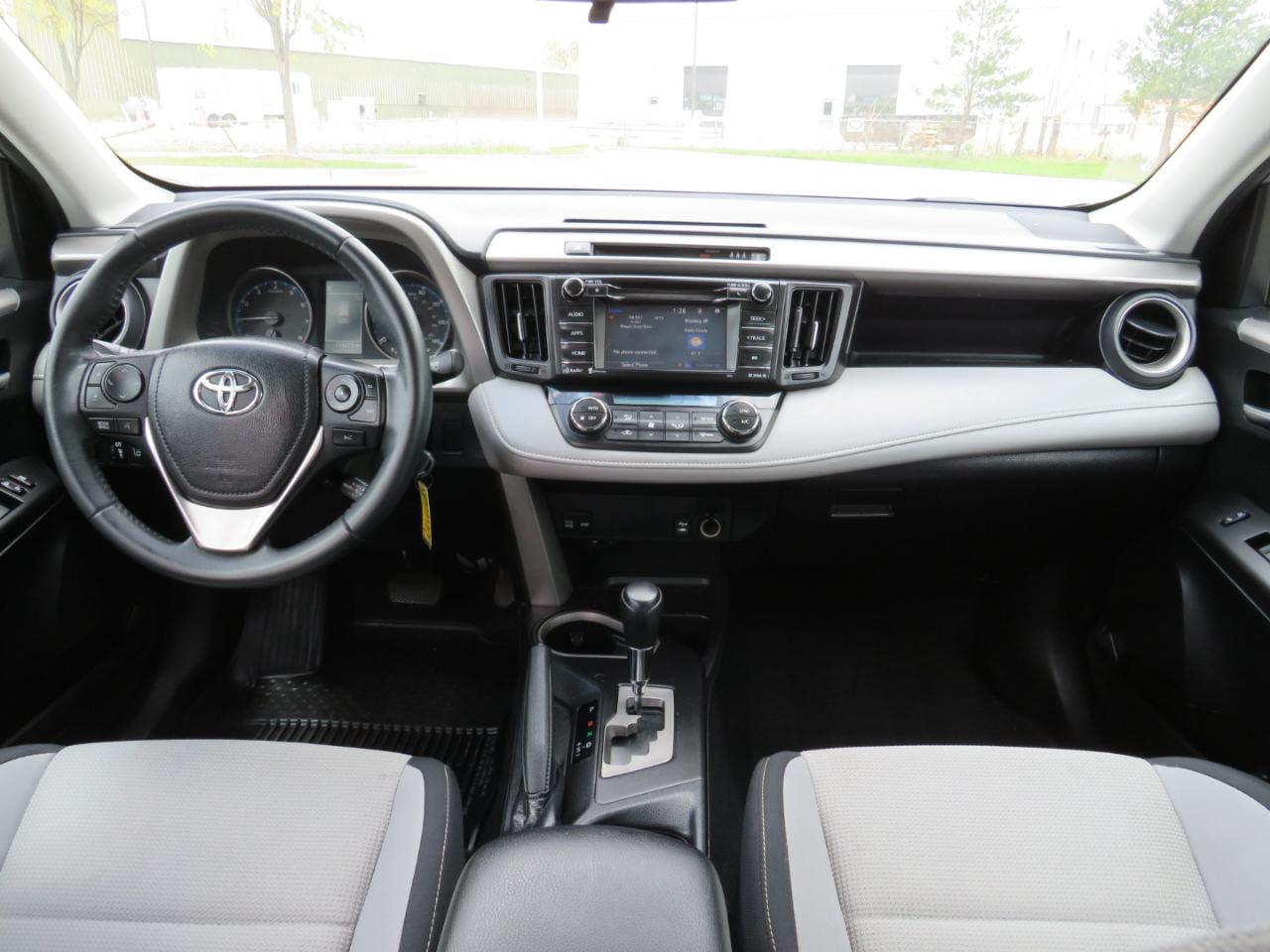 Toyota RAV4 XLE AWD 2017