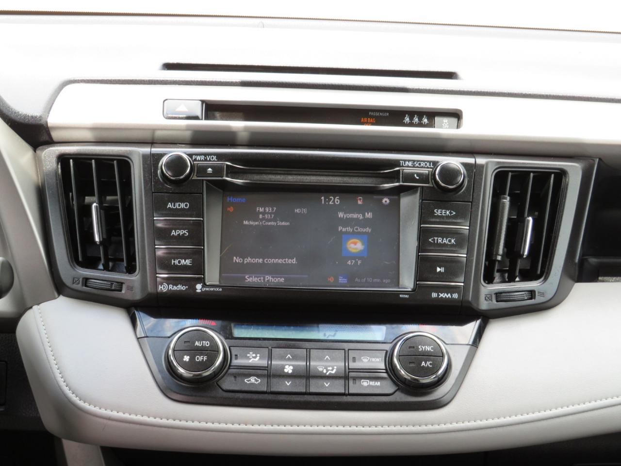 Toyota RAV4 XLE AWD 2017