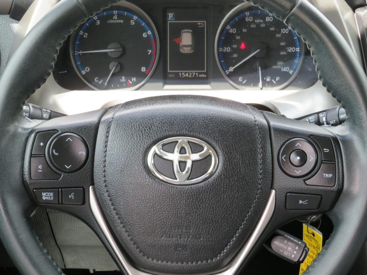 Toyota RAV4 XLE AWD 2017