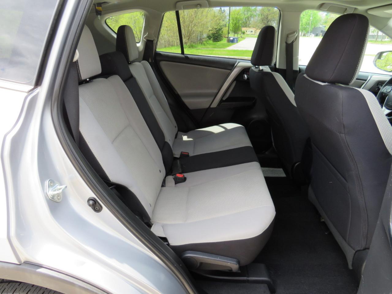 Toyota RAV4 XLE AWD 2017