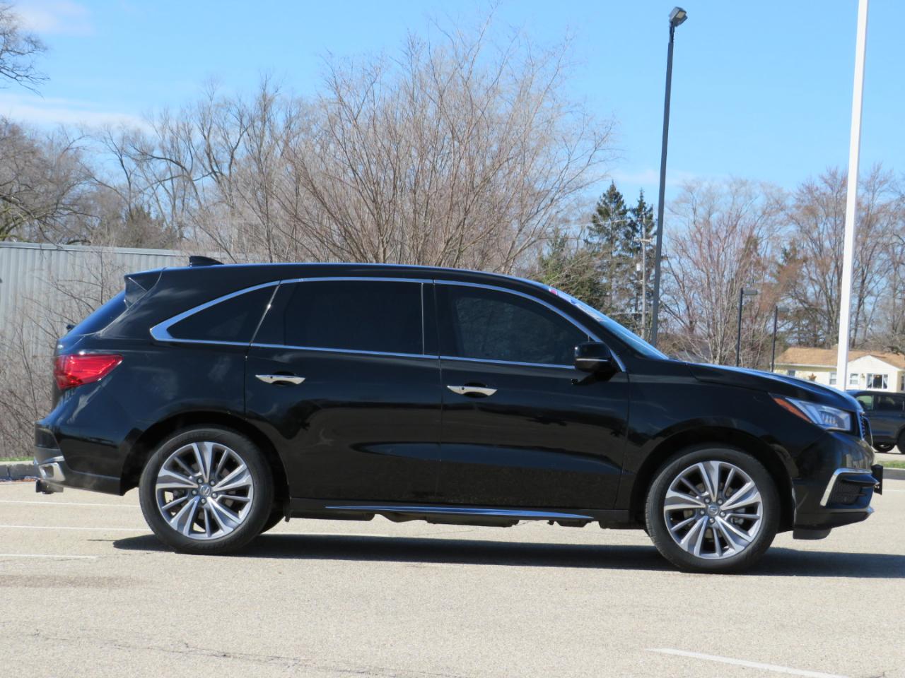 Acura MDX 9-Spd AT w/Tech Package 2018