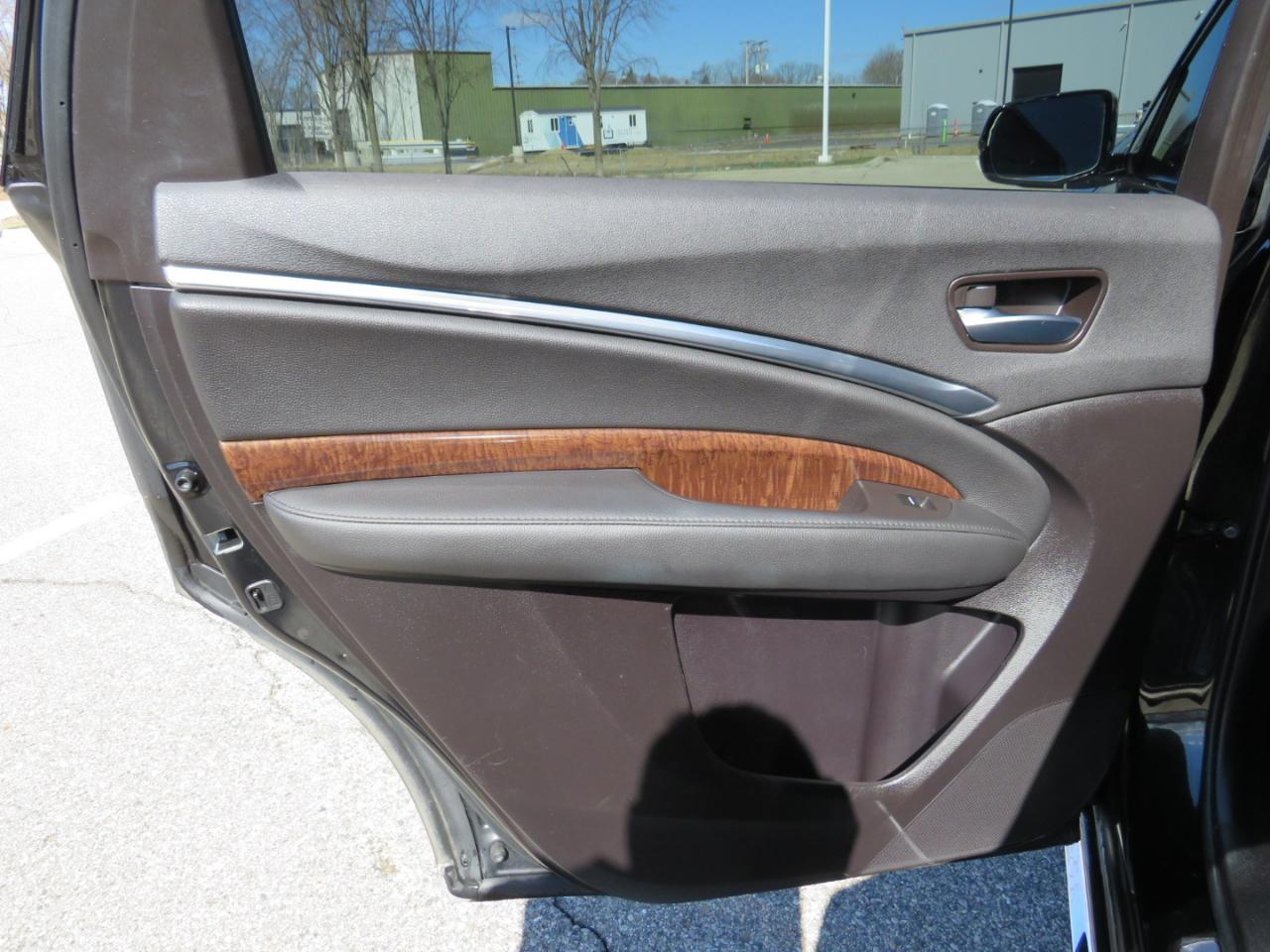 Acura MDX 9-Spd AT w/Tech Package 2018