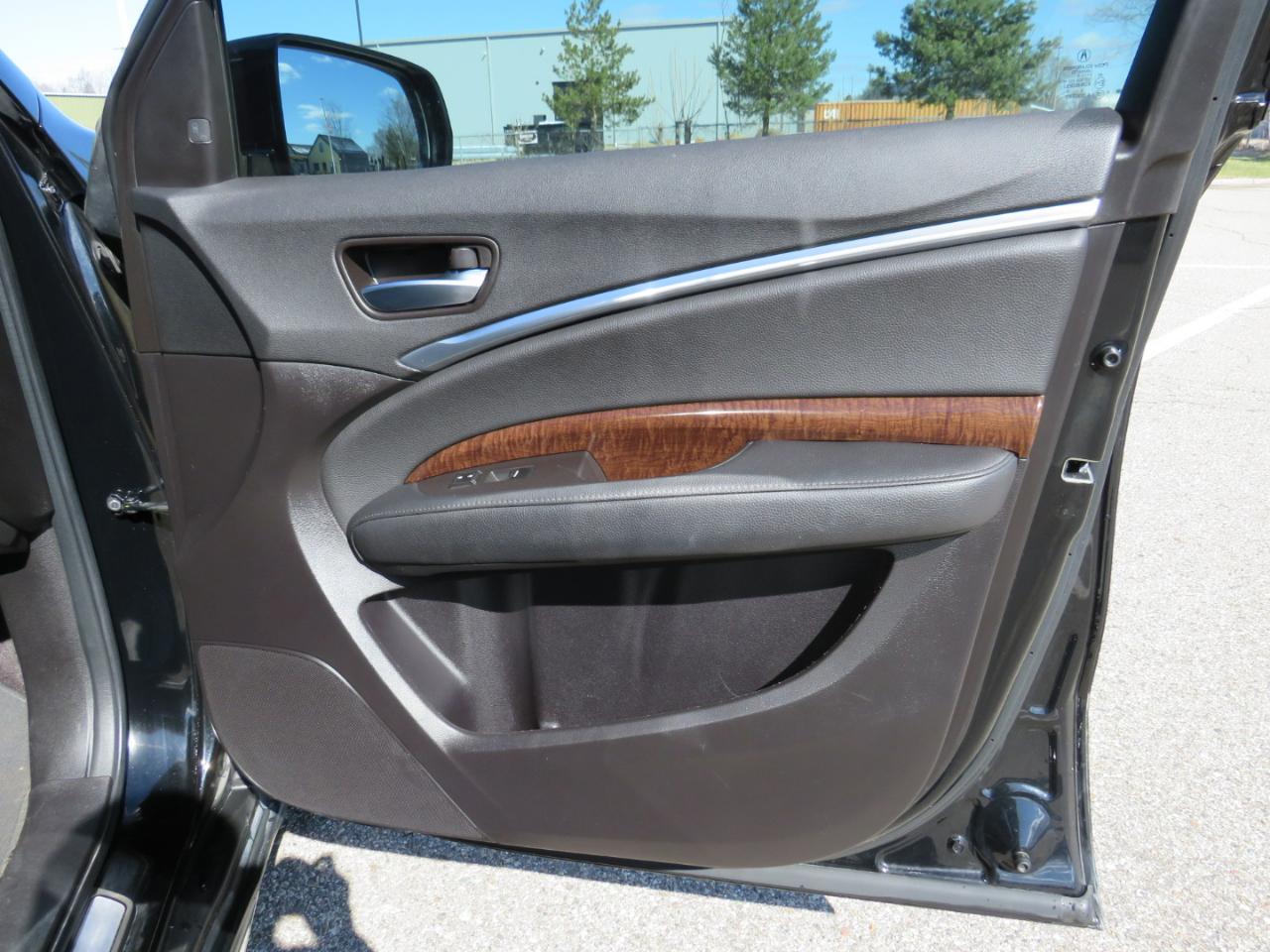 Acura MDX 9-Spd AT w/Tech Package 2018