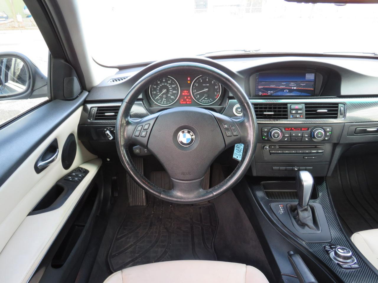 BMW 3-Series 328i xDrive SA 2011