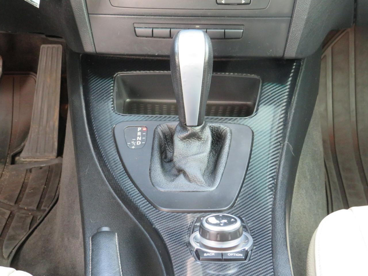 BMW 3-Series 328i xDrive SA 2011