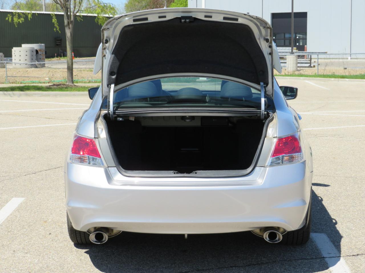 Honda Accord EX-L V-6 Sedan AT 2009