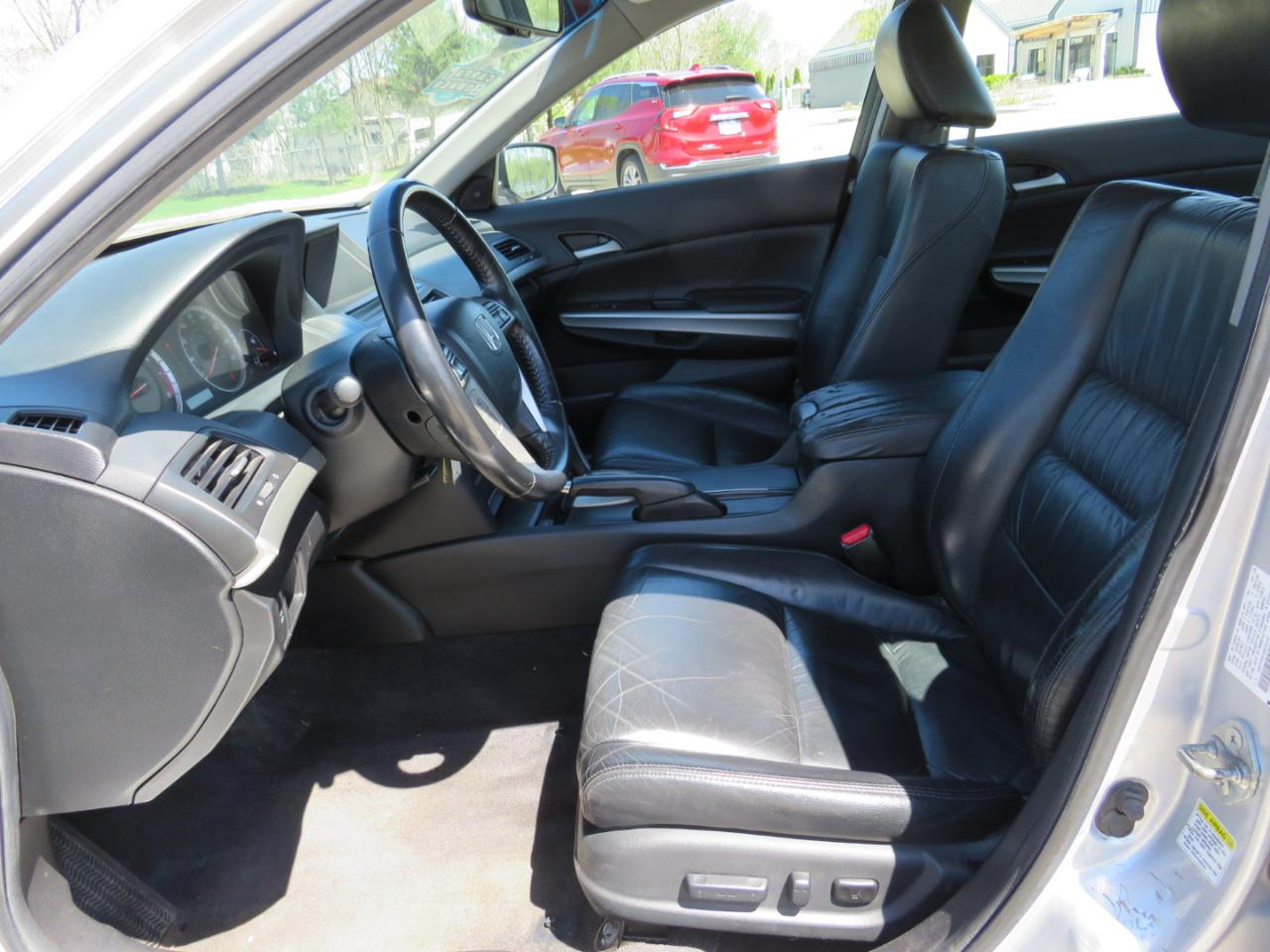 Honda Accord EX-L V-6 Sedan AT 2009