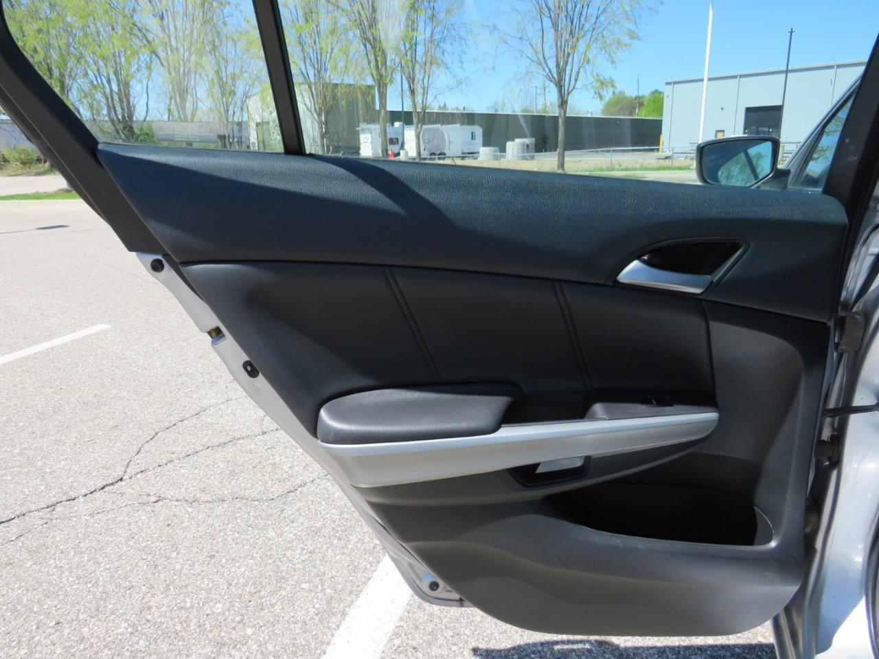 Honda Accord EX-L V-6 Sedan AT 2009