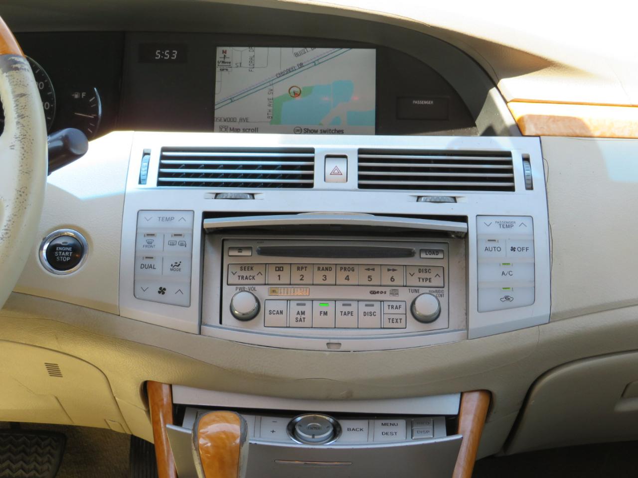 Toyota Avalon XL 2005