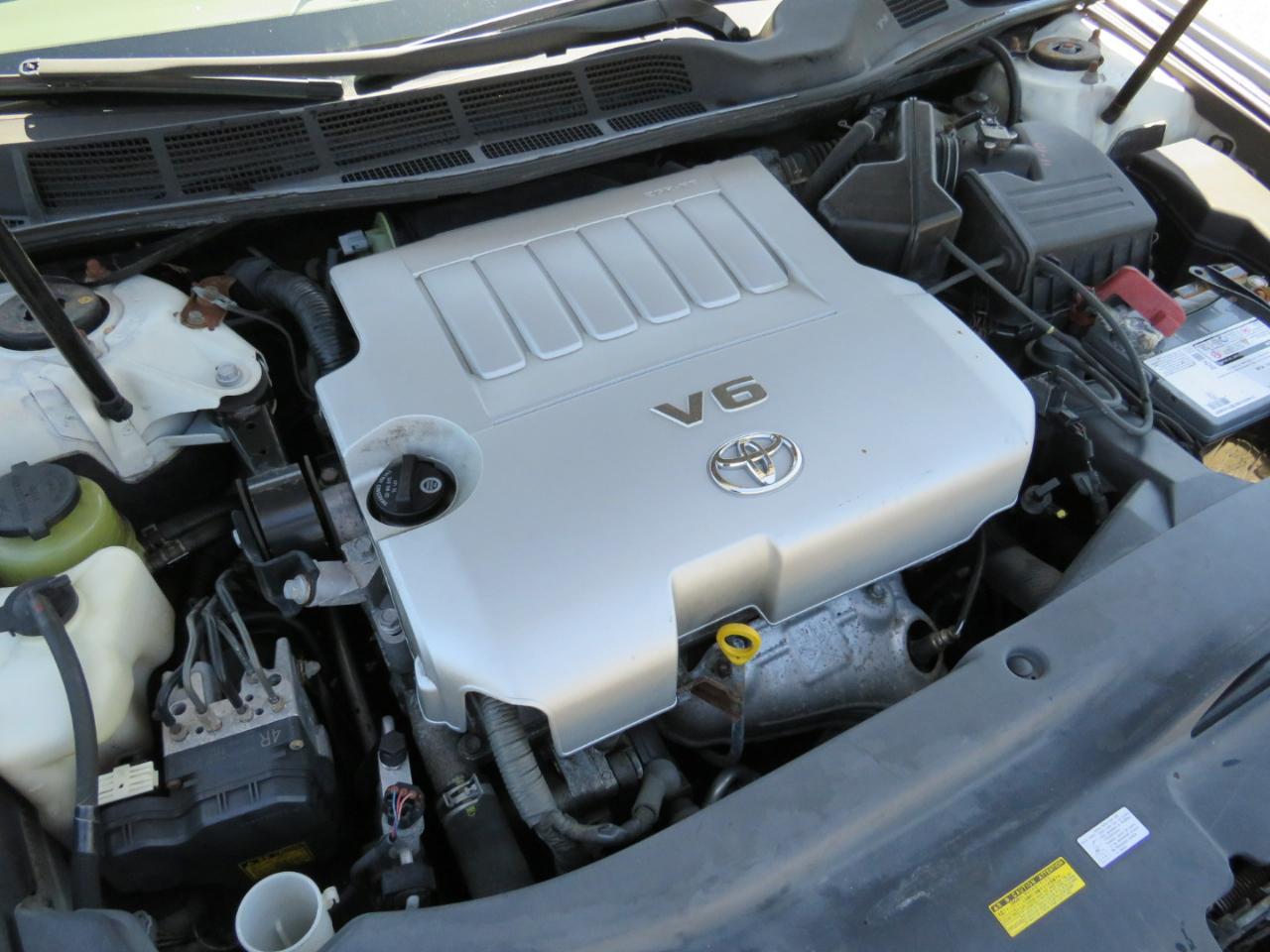 Toyota Avalon XL 2005