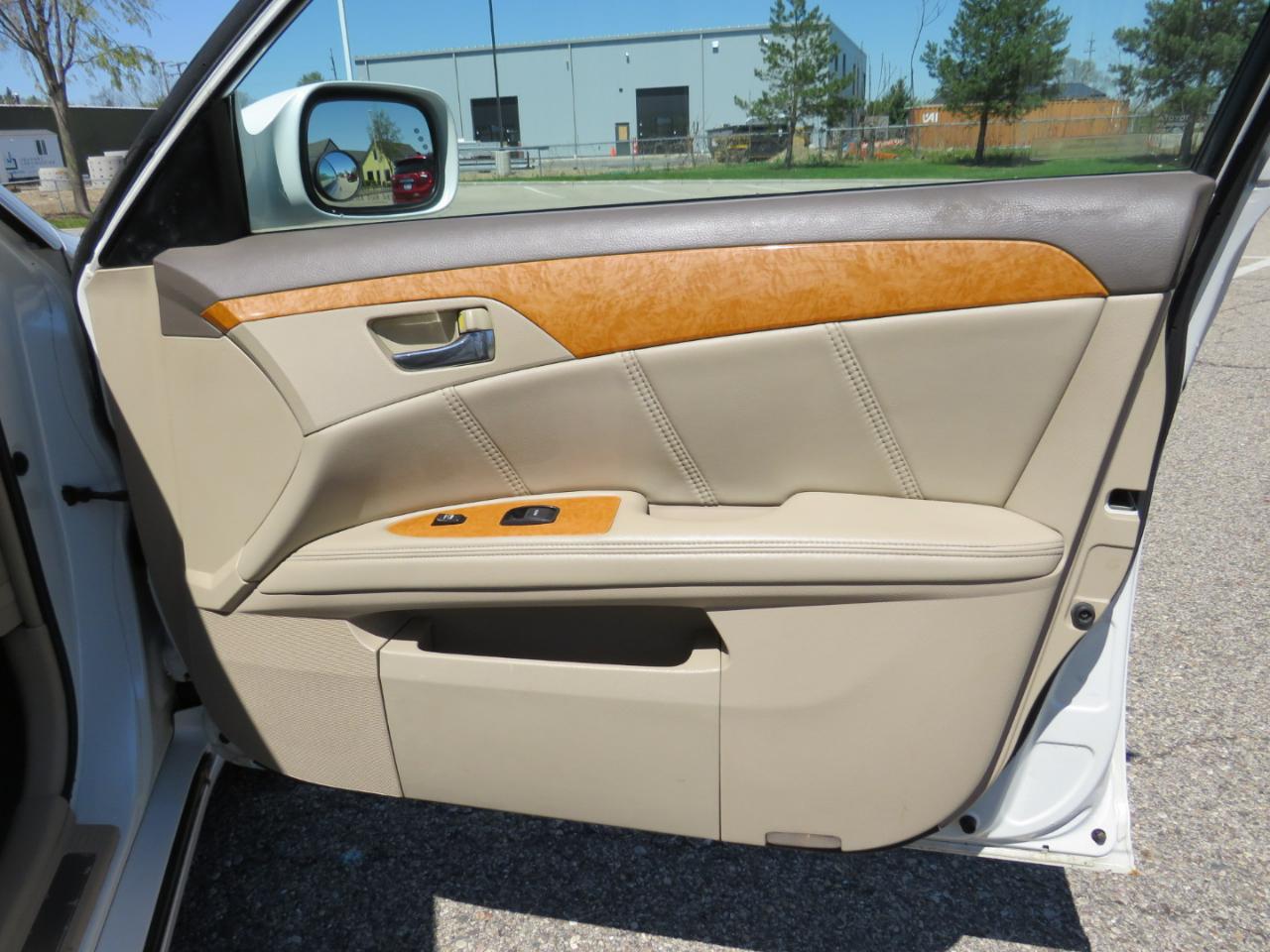 Toyota Avalon XL 2005