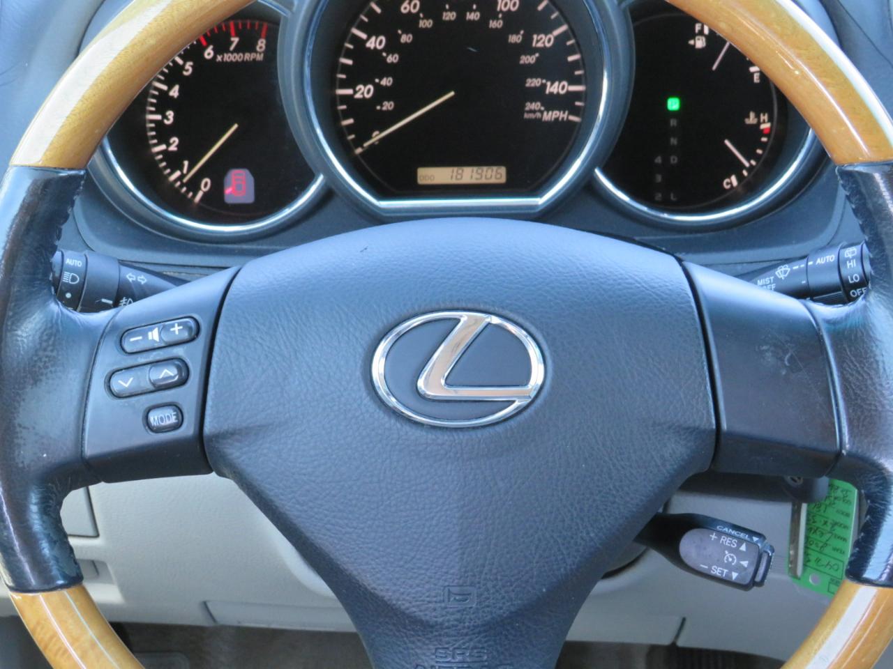 Lexus RX 330 FWD 2006