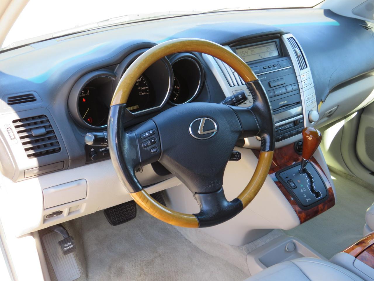Lexus RX 330 FWD 2006