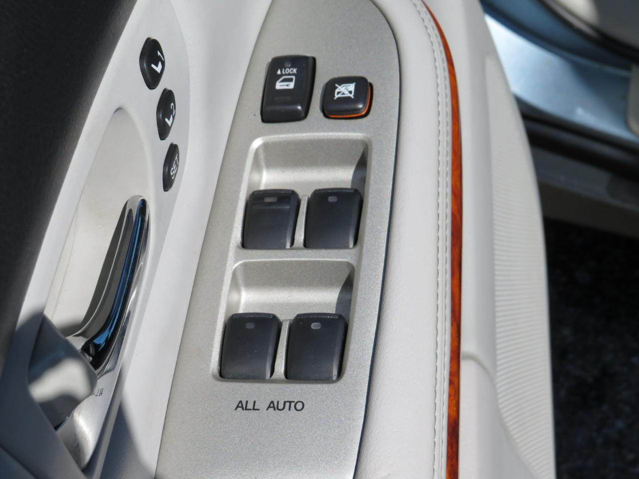 Lexus RX 330 FWD 2006