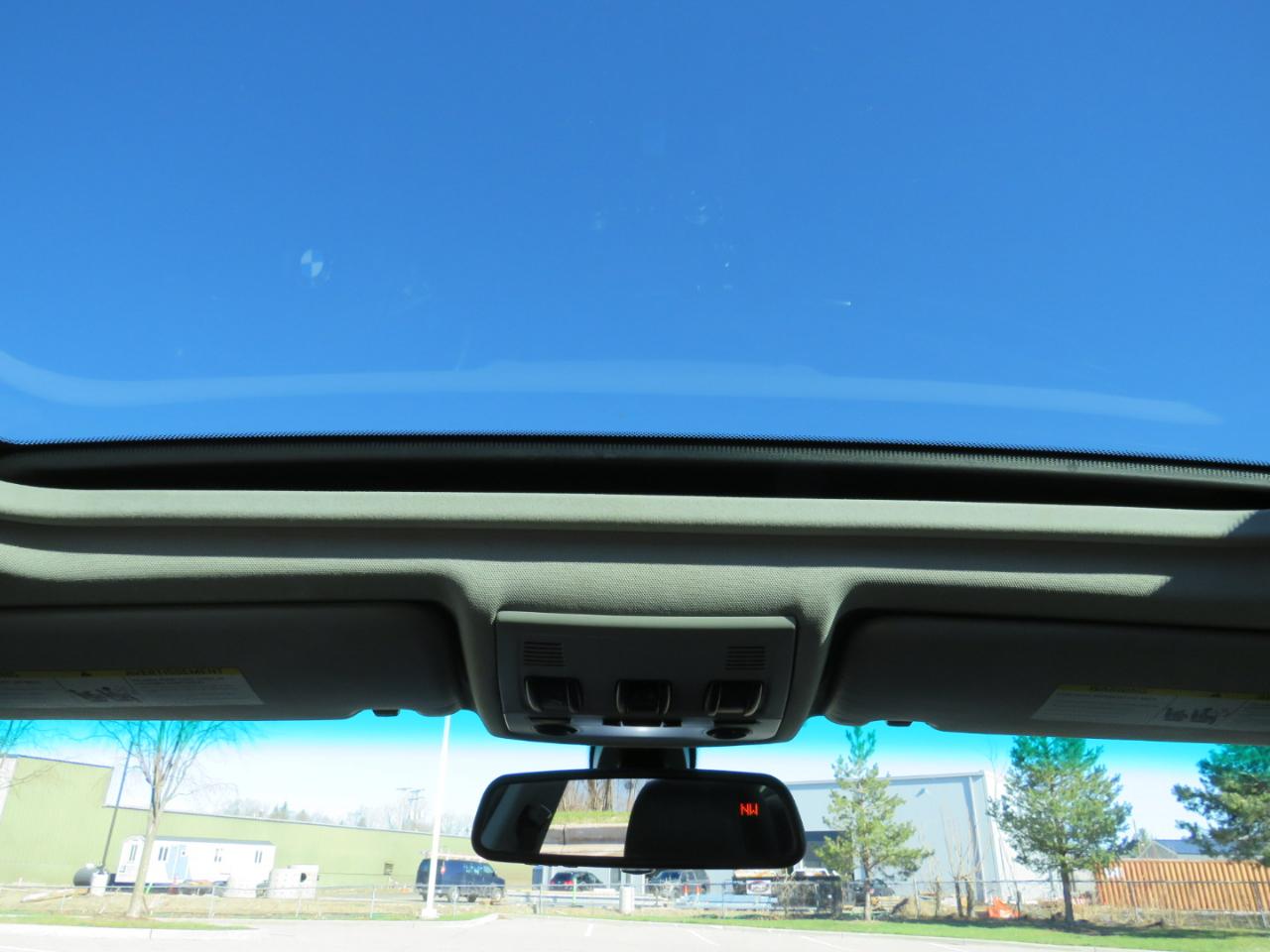 BMW 3-Series 328i xDrive 2011