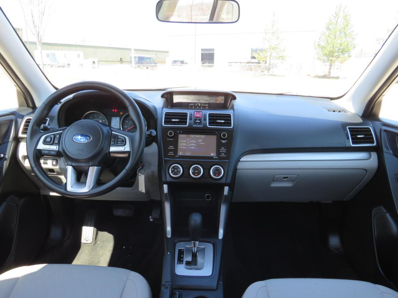 Subaru Forester 2.5i Premium PZEV CVT 2017