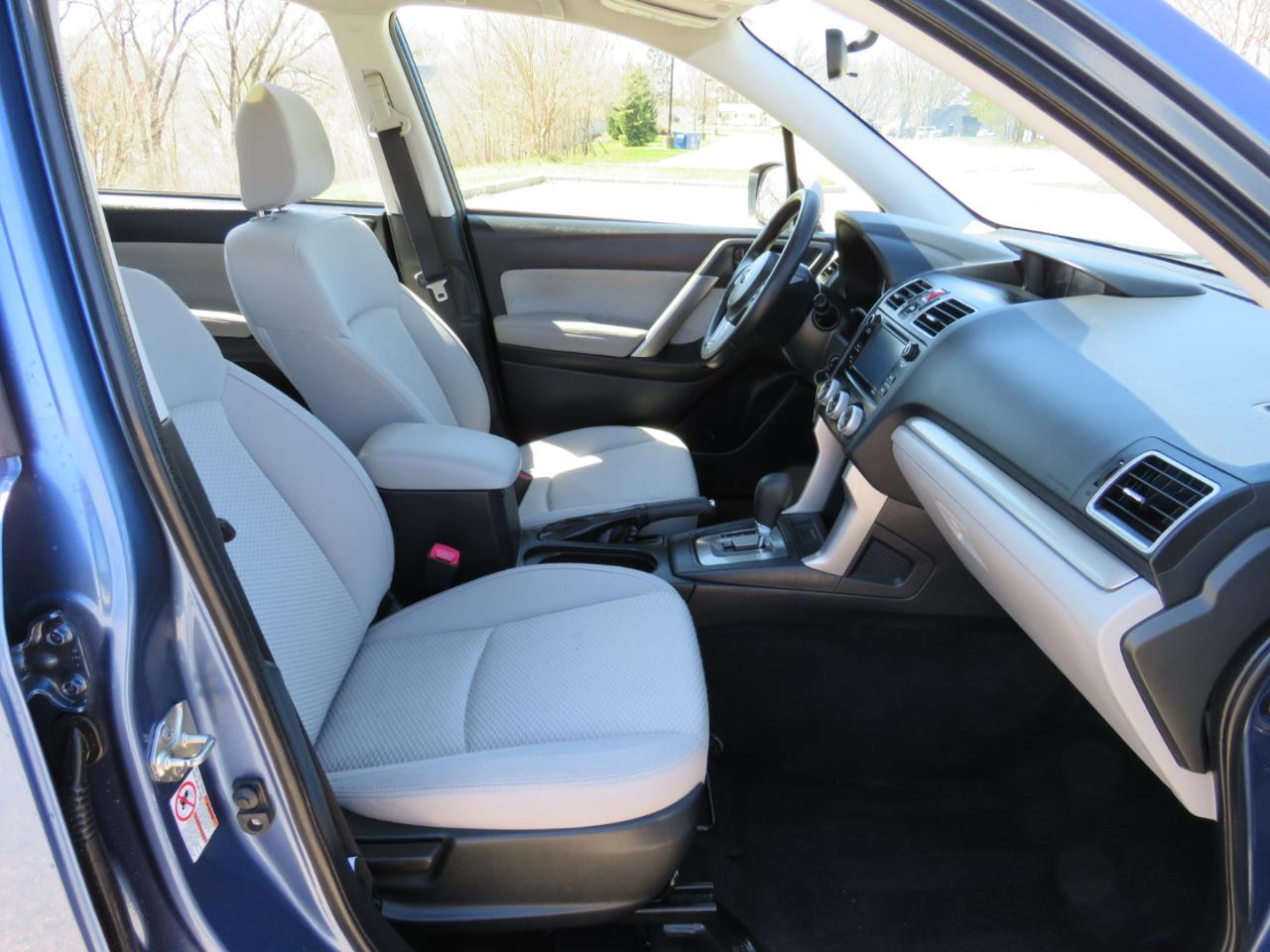 Subaru Forester 2.5i Premium PZEV CVT 2017