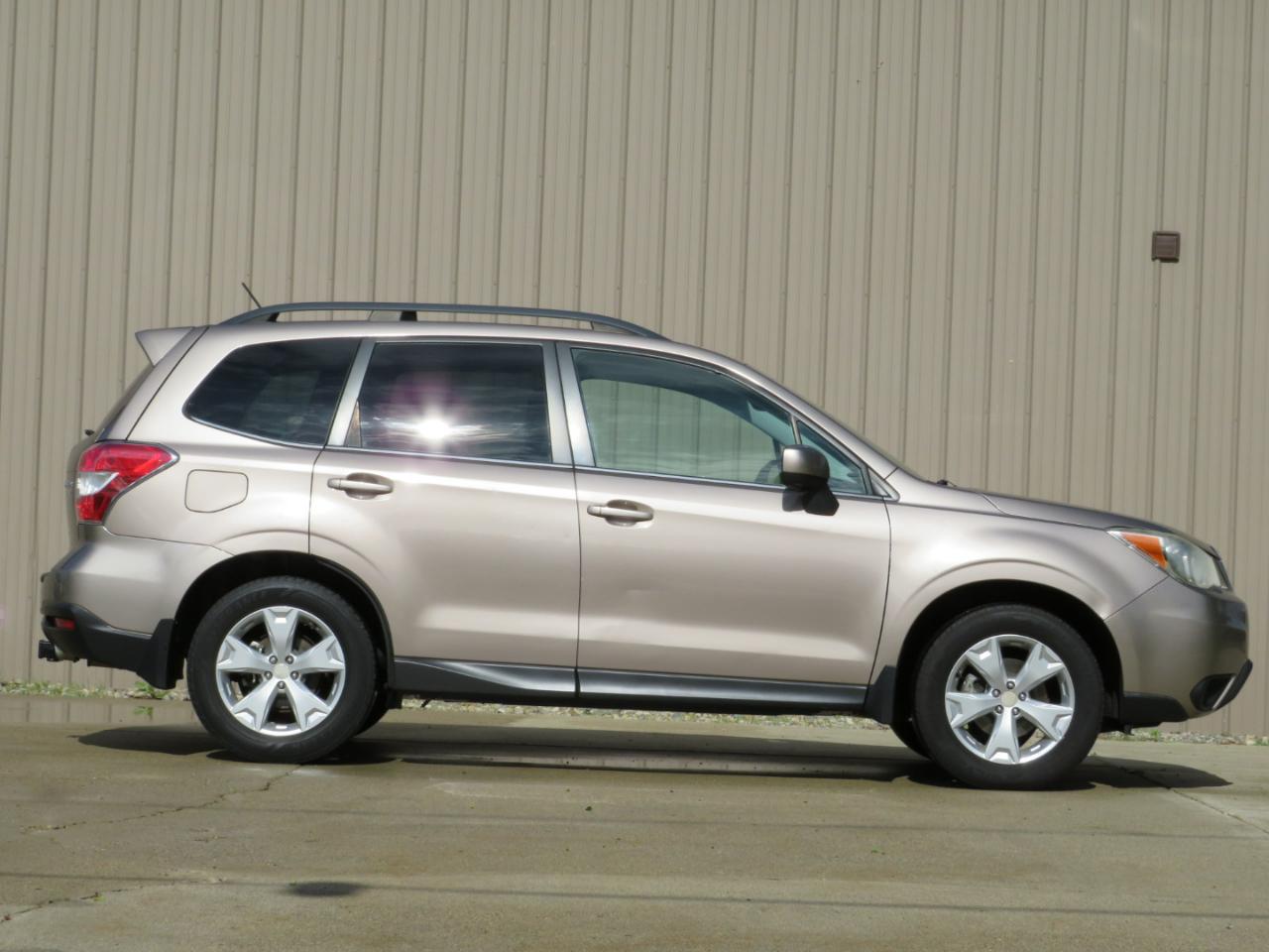 Subaru Forester 2.5i Limited 2014