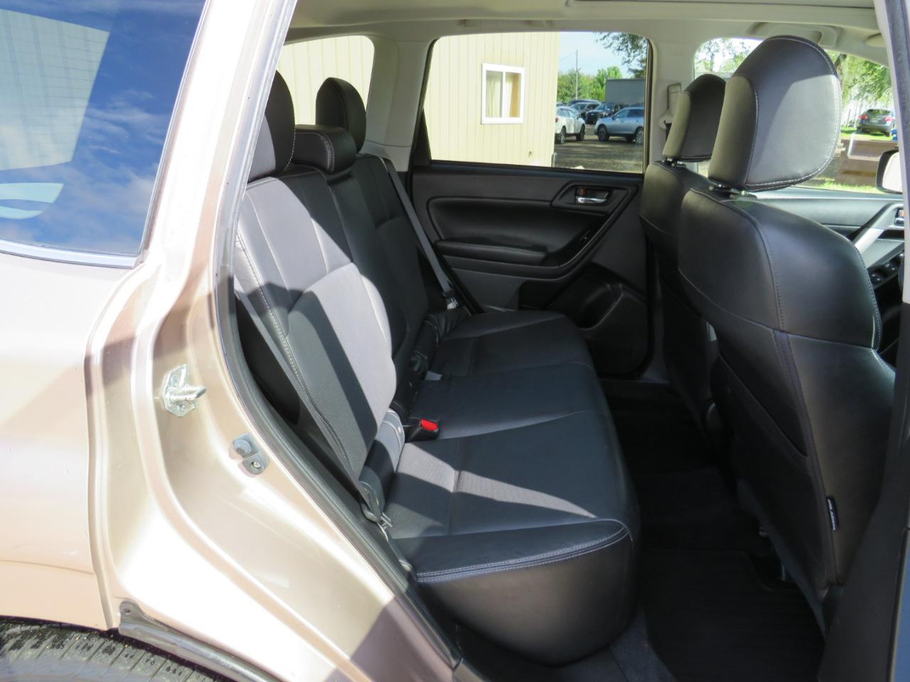 Subaru Forester 2.5i Limited 2014