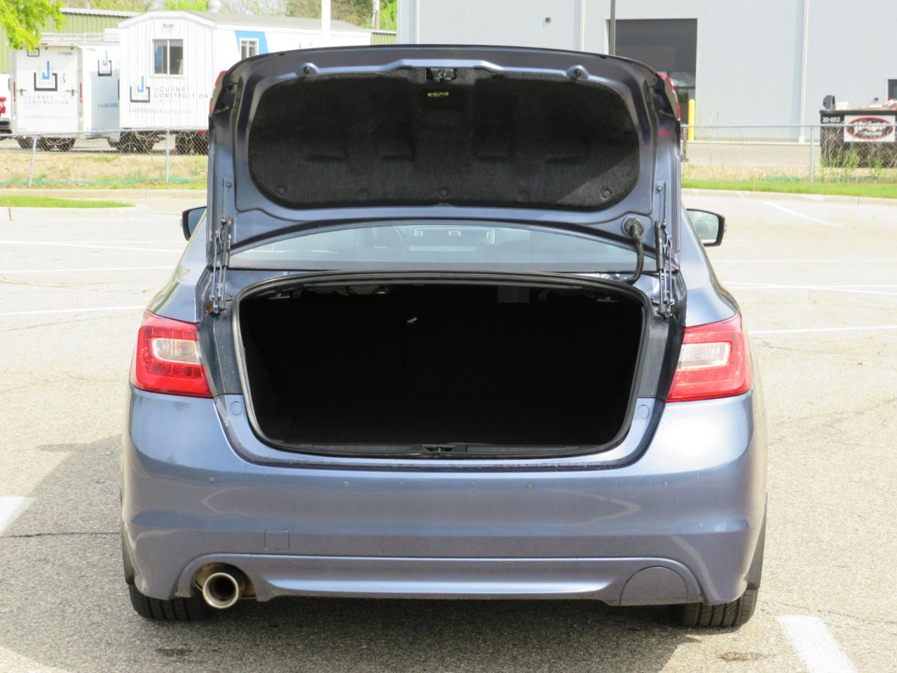 Subaru Legacy 2.5i Limited 2017