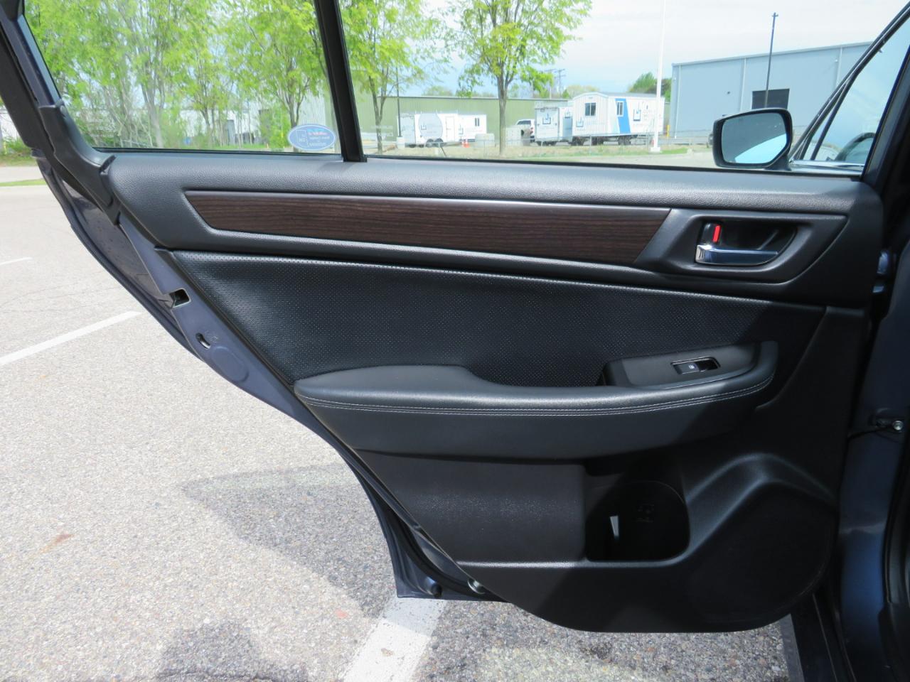 Subaru Legacy 2.5i Limited 2017
