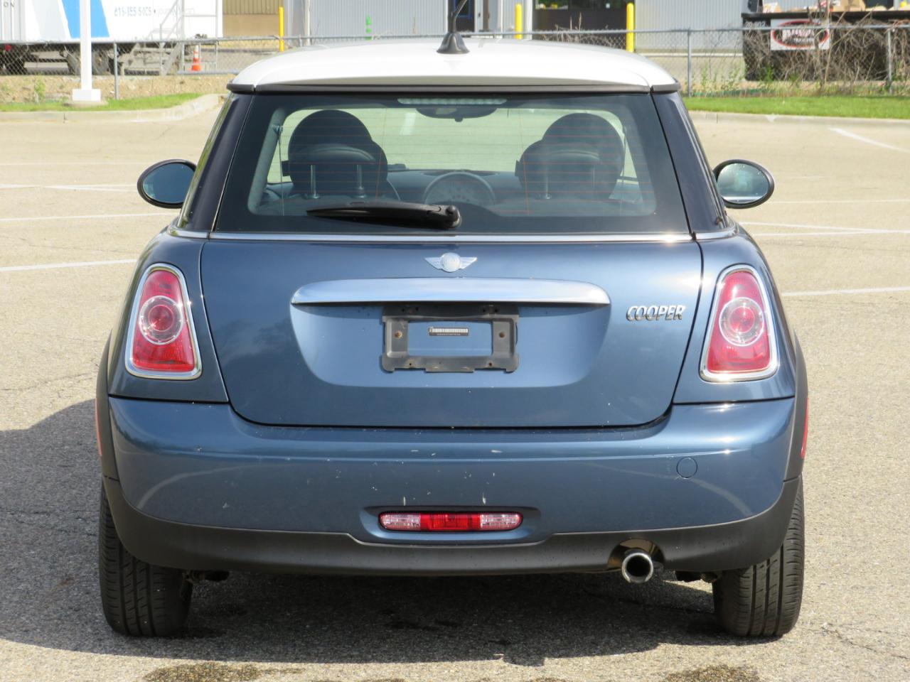 MINI Cooper Base 2011