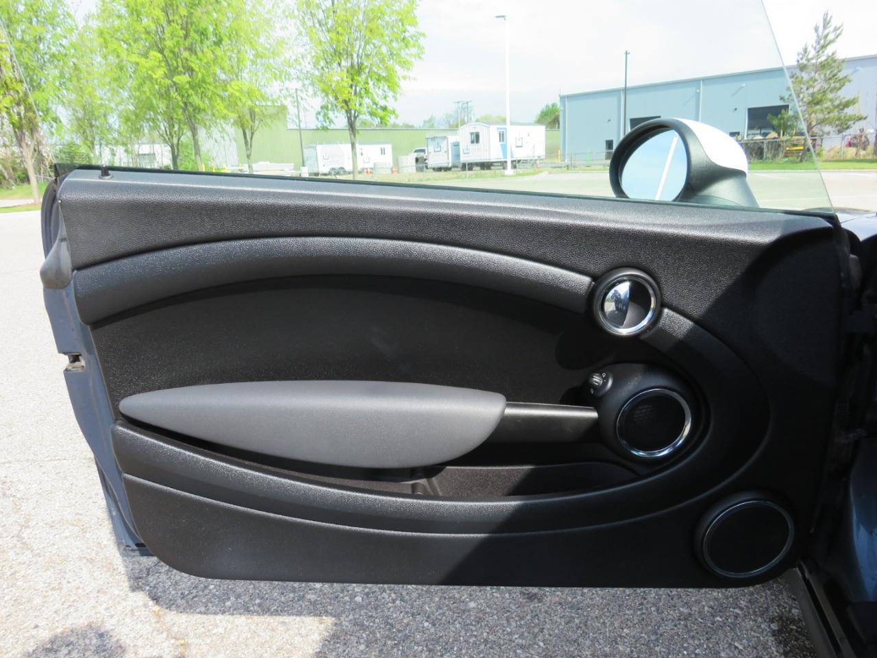 MINI Cooper Base 2011