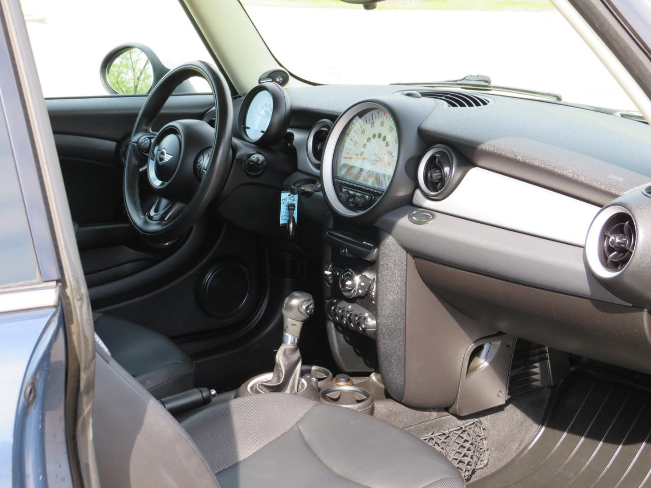 MINI Cooper Base 2011