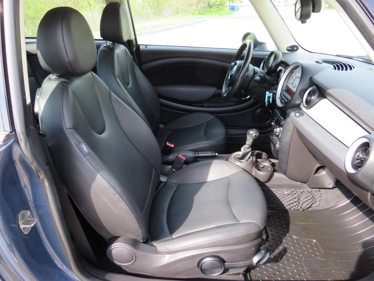 MINI Cooper Base 2011