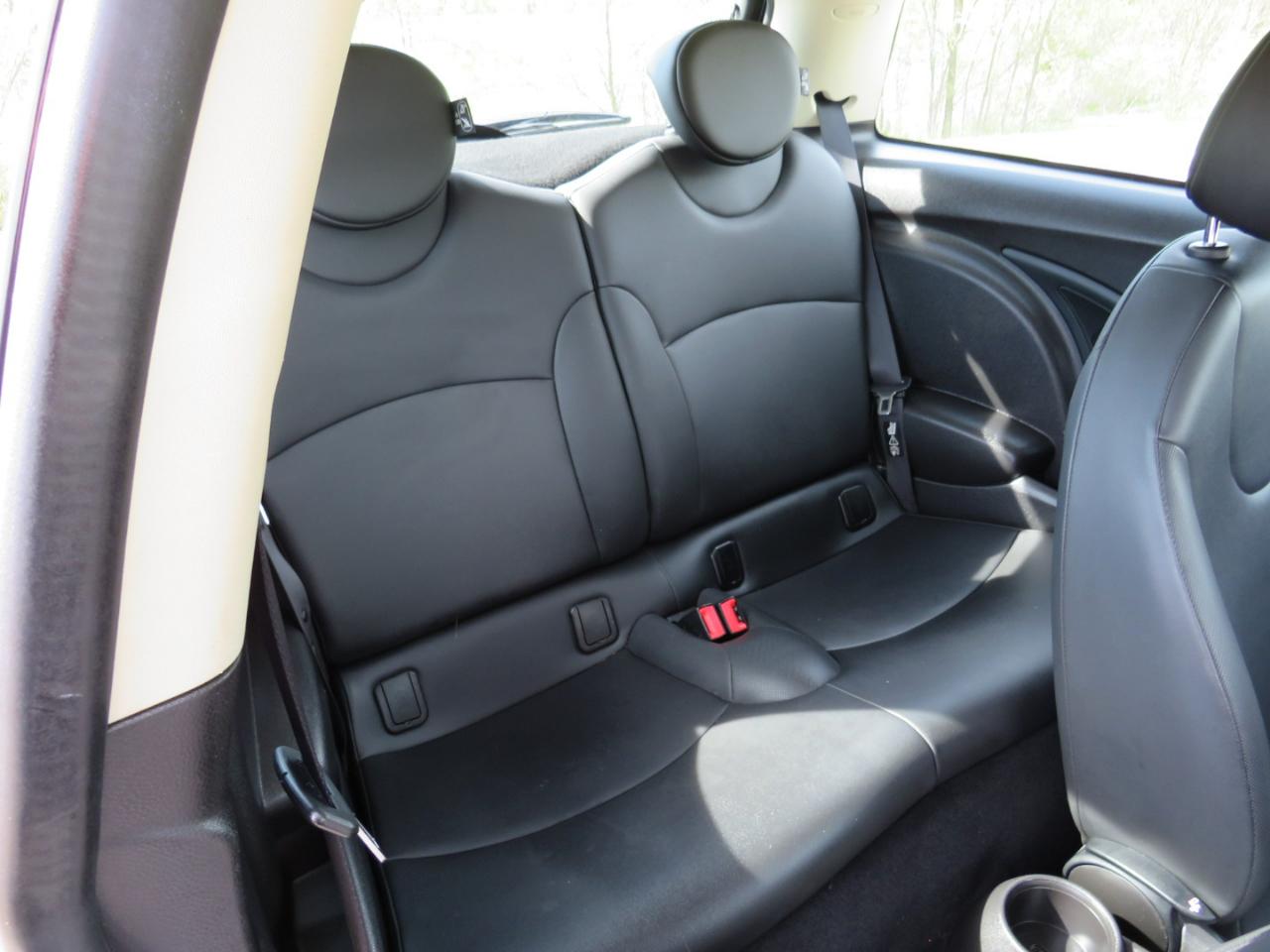 MINI Cooper Base 2011