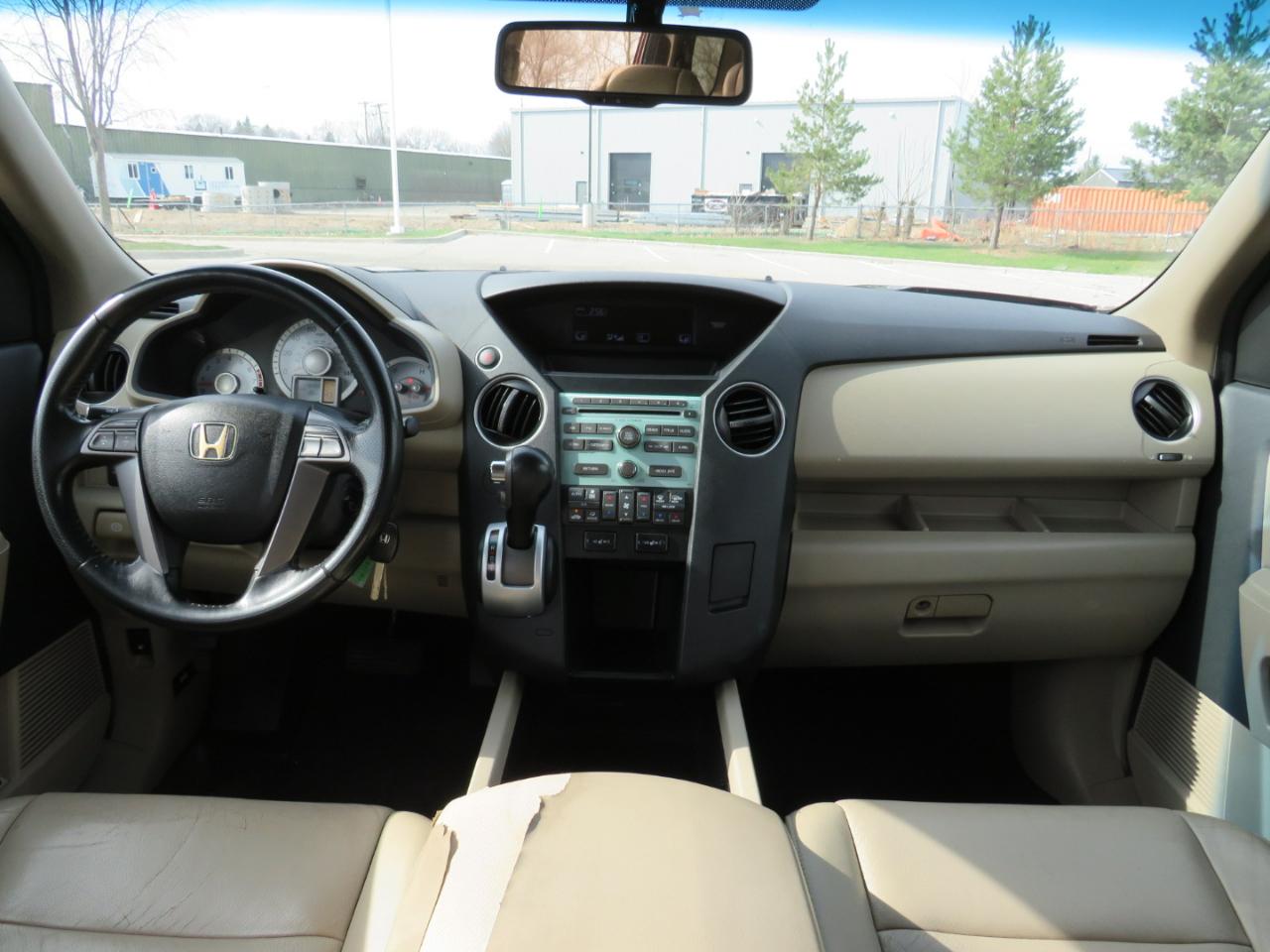 Honda Pilot EX-L 2WD 5-Spd AT 2010