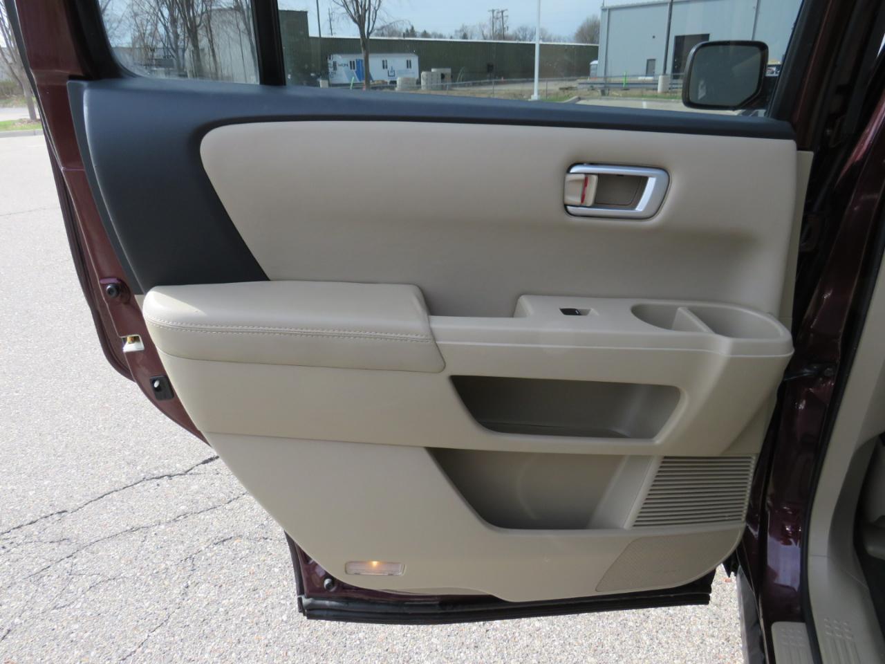 Honda Pilot EX-L 2WD 5-Spd AT 2010