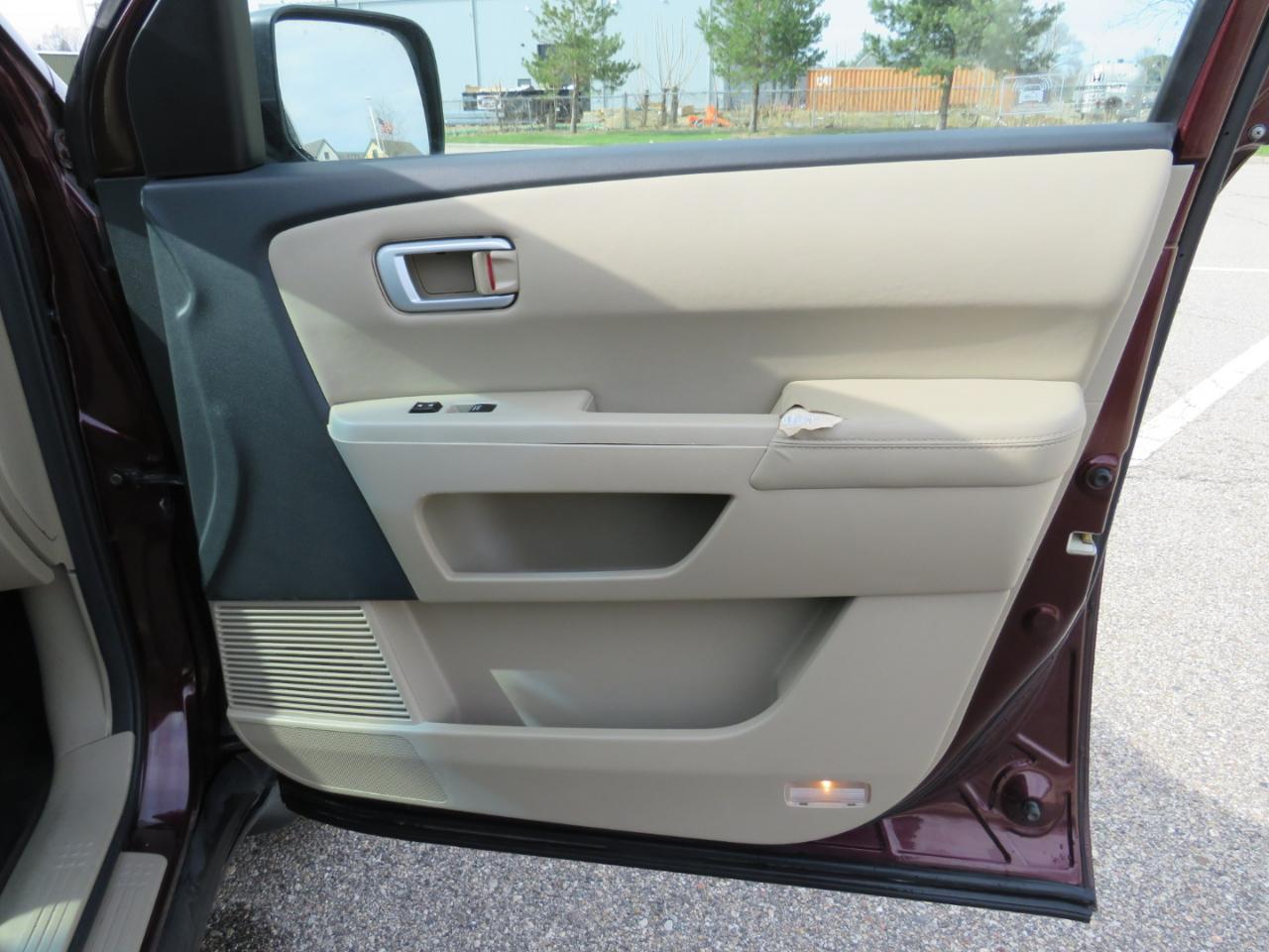 Honda Pilot EX-L 2WD 5-Spd AT 2010