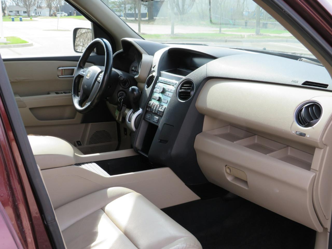 Honda Pilot EX-L 2WD 5-Spd AT 2010