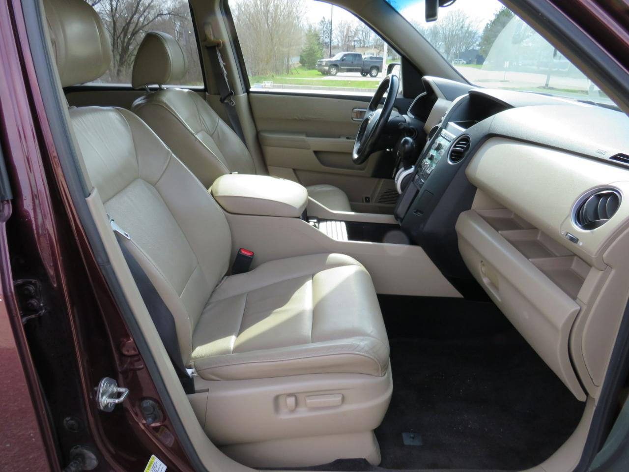 Honda Pilot EX-L 2WD 5-Spd AT 2010