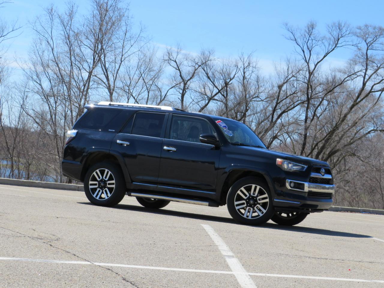 Toyota 4Runner Limited V6 4WD 2016