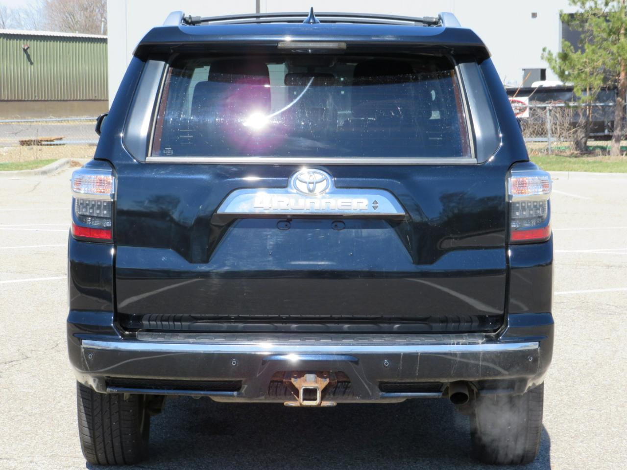 Toyota 4Runner Limited V6 4WD 2016