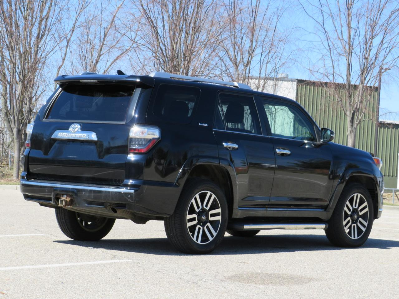 Toyota 4Runner Limited V6 4WD 2016