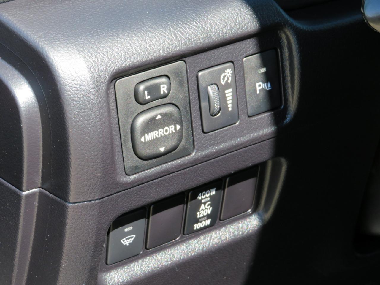 Toyota 4Runner Limited V6 4WD 2016